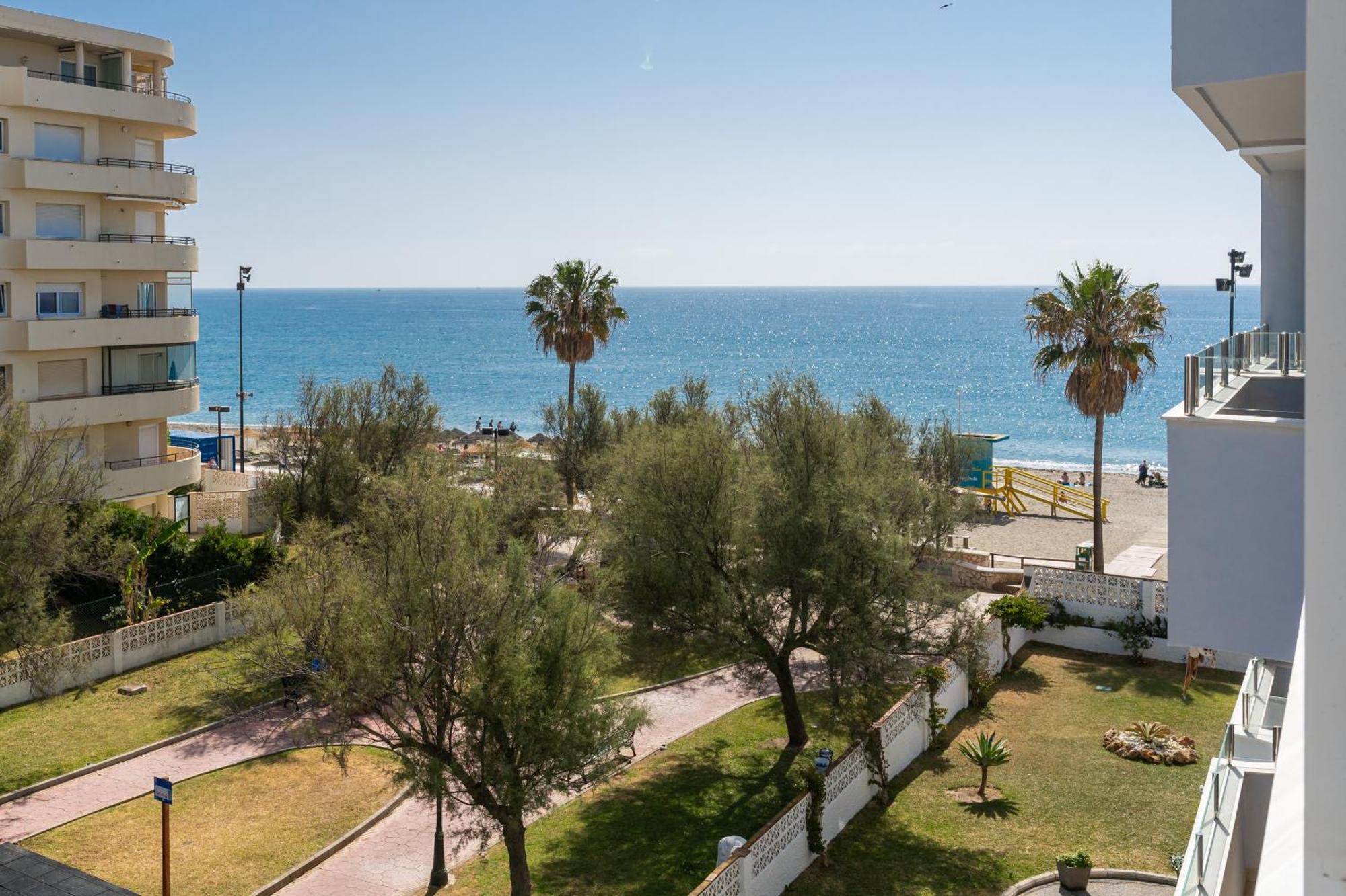 Blonzu Dominicana Fuengirola Exterior foto