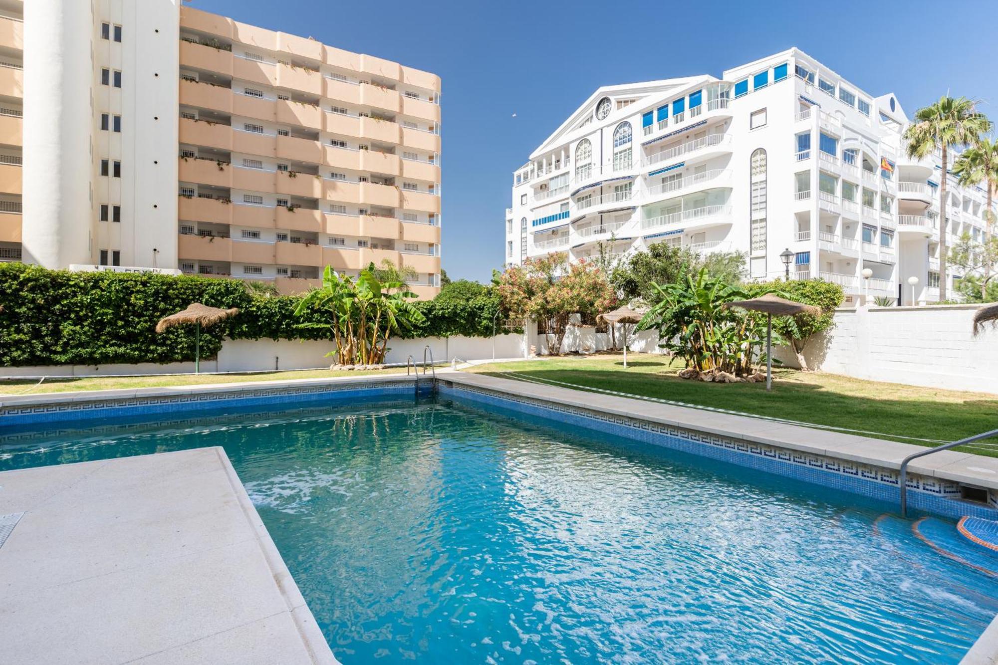 Blonzu Dominicana Fuengirola Exterior foto